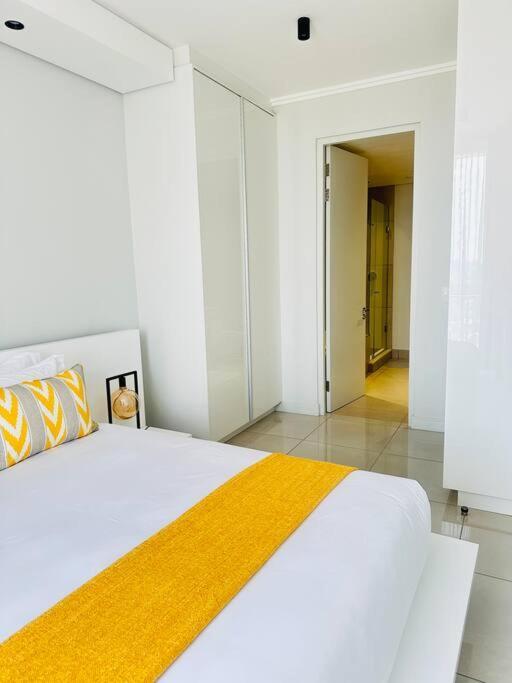 Waterfall Peaceful Oyster Apartment Midrand