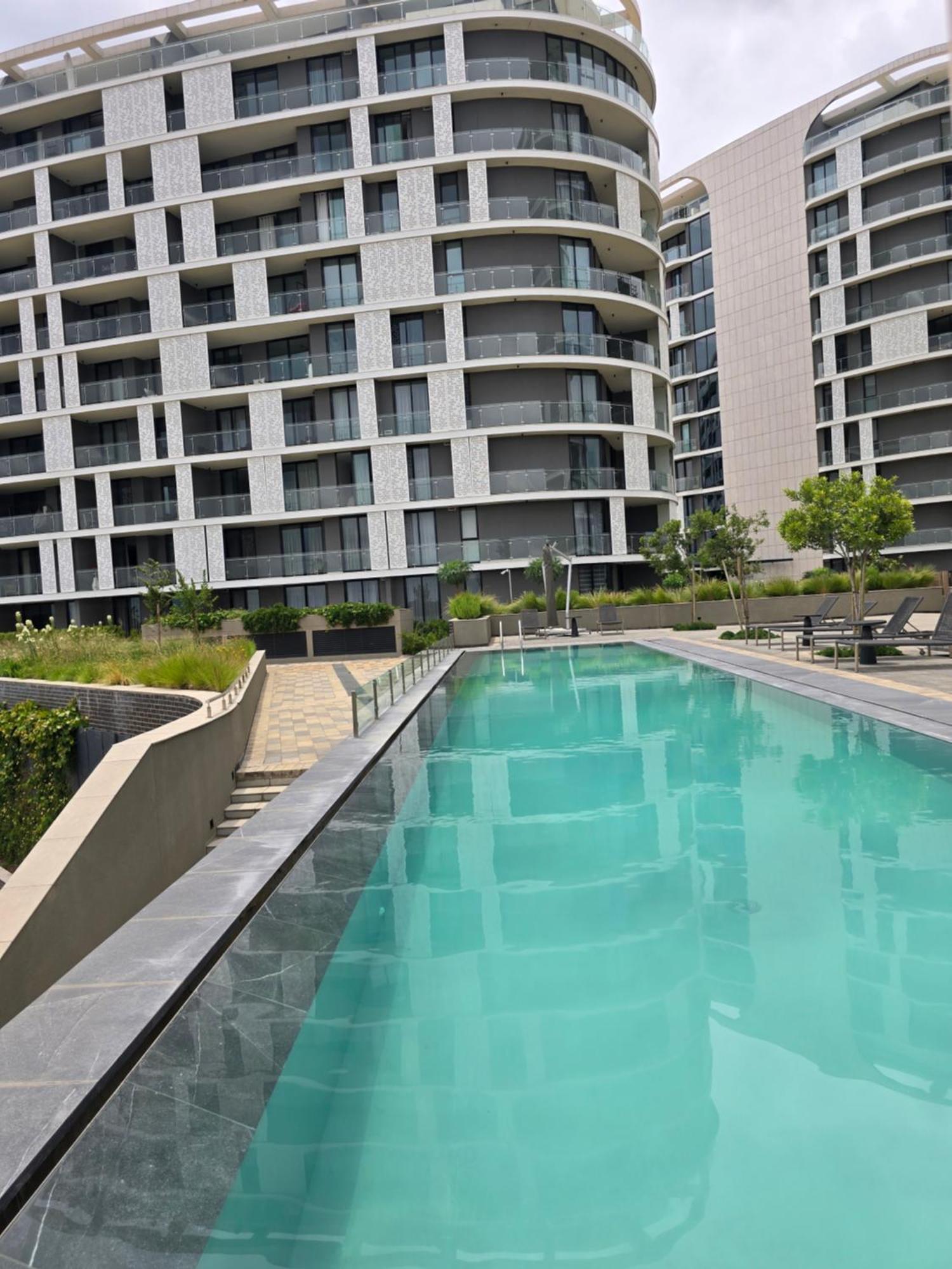 Waterfall Peaceful Oyster Apartment Midrand